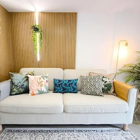 B House Сasa de vacaciones