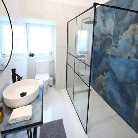 B House * Cabeco da Moucheira