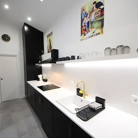 Сasa de vacaciones B House *