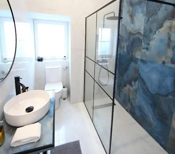 B House * Cabeco da Moucheira