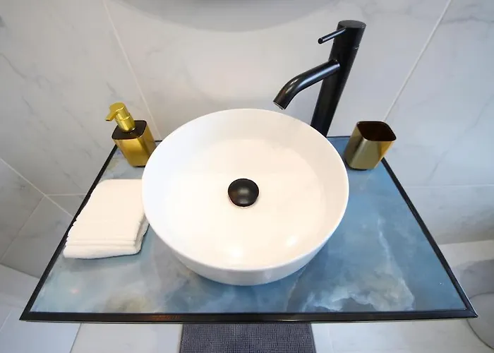 B House * Cabeco da Moucheira